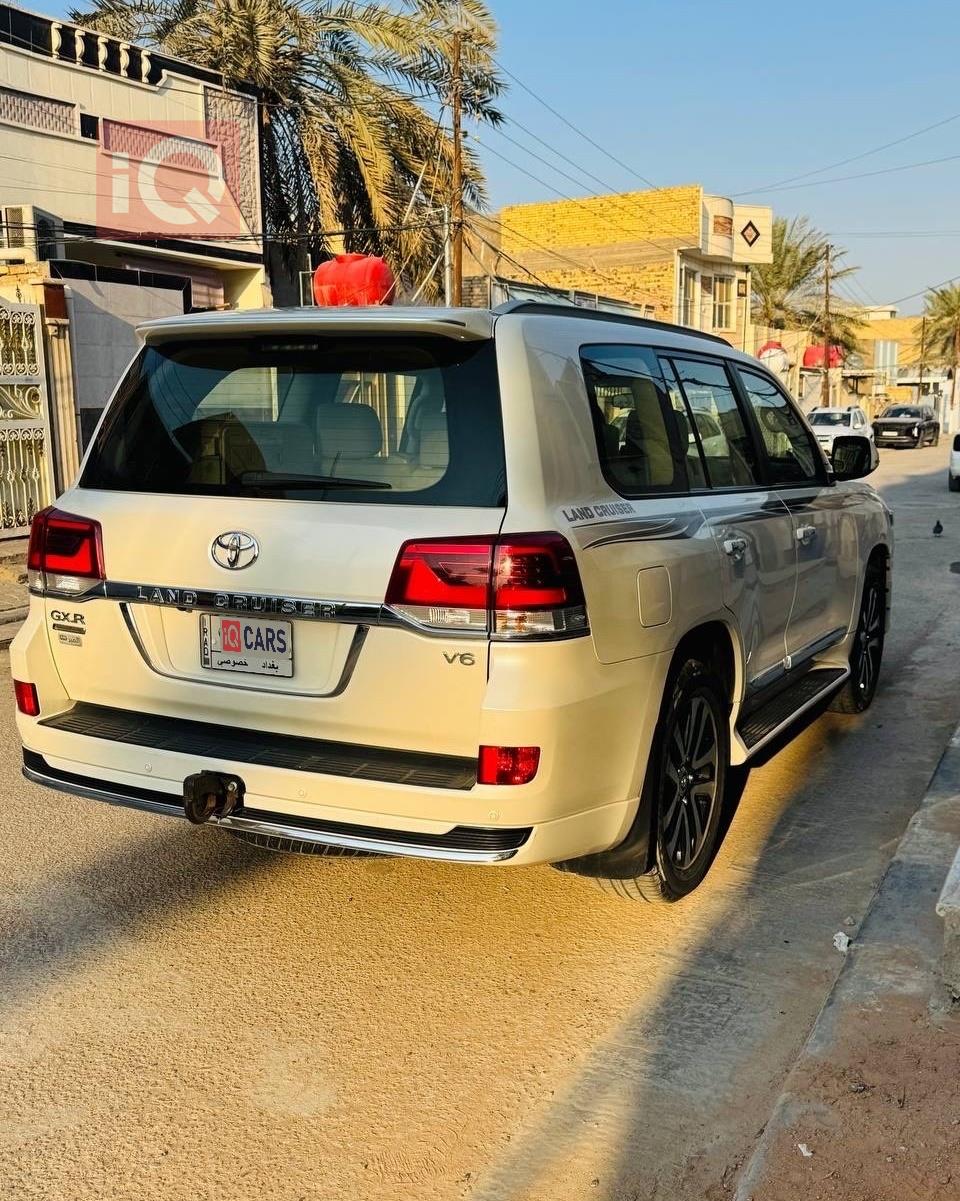 تويوتا لاندكروزر